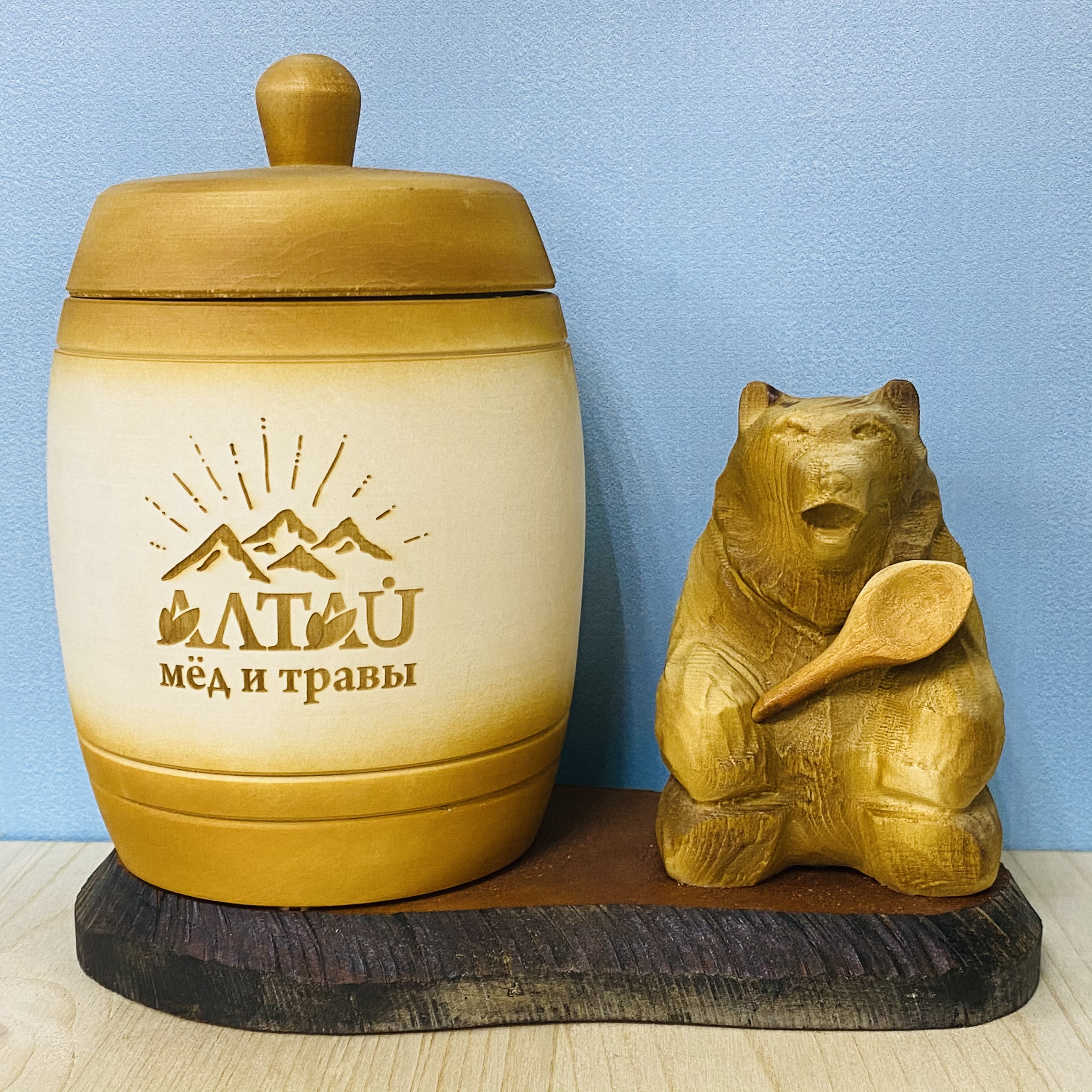 Бочонок с медведем на подставке 0.7 л купить в Воронеже